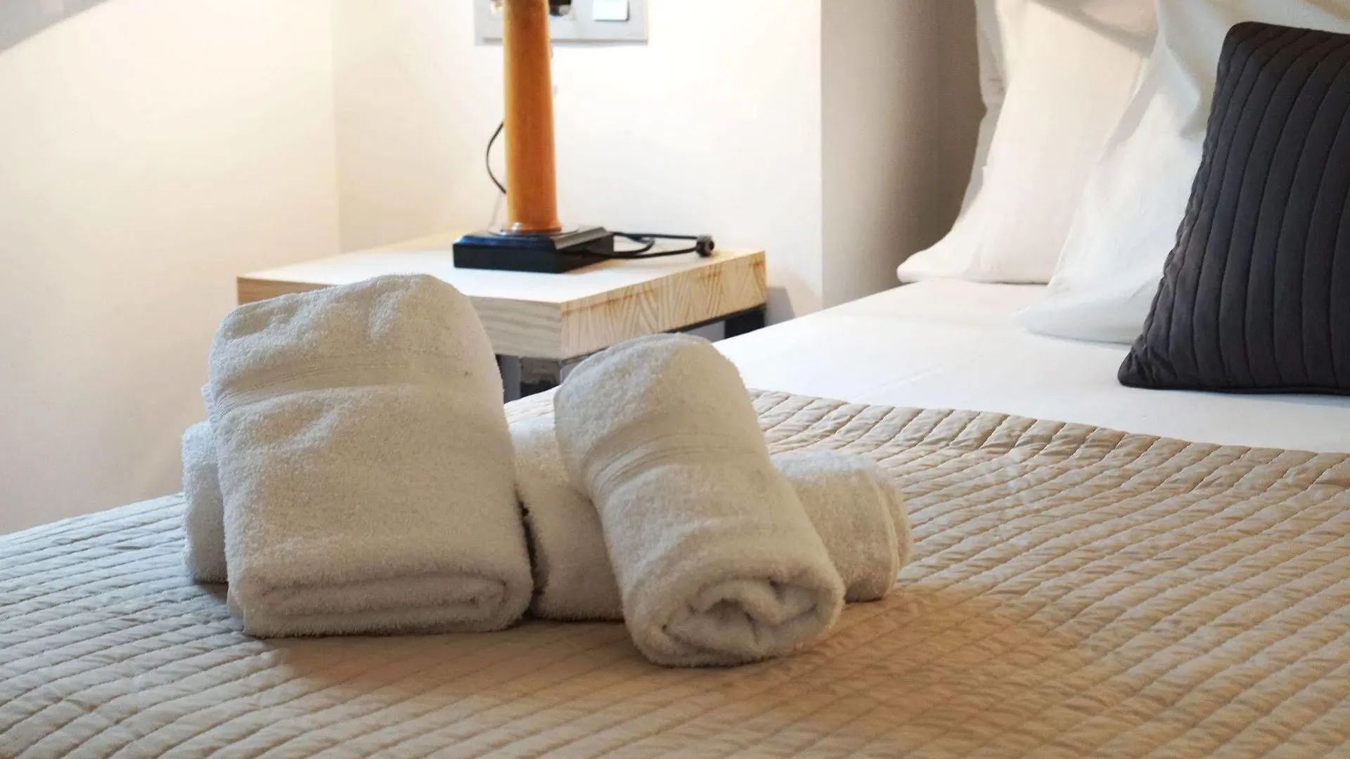 Apartamentos La Magdalena Granada Spain